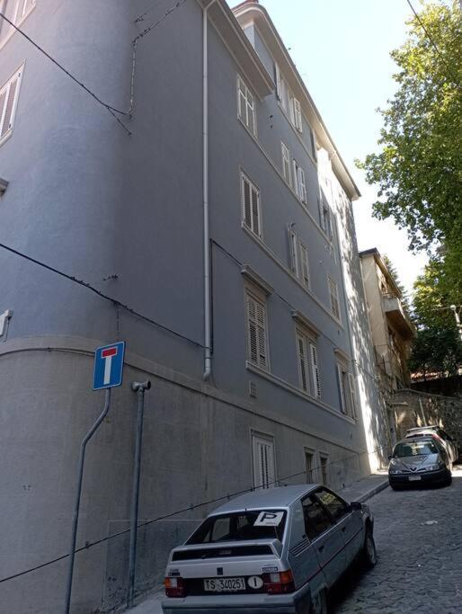 Appartamento In Centro Storico Τεργέστη Εξωτερικό φωτογραφία
